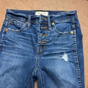 Size 23 pre loved Madewell skinny jeans